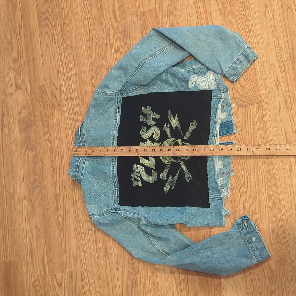 The Clash Jean Jacket Denim Jacket upcycled Size Large L - Picture 4 of 7